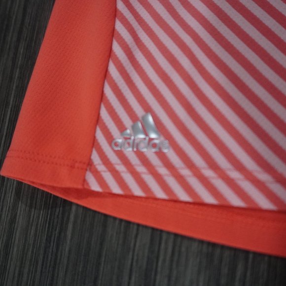 Addidas Tank Top / Workout / Golfing Shirt - Picture 3 of 4